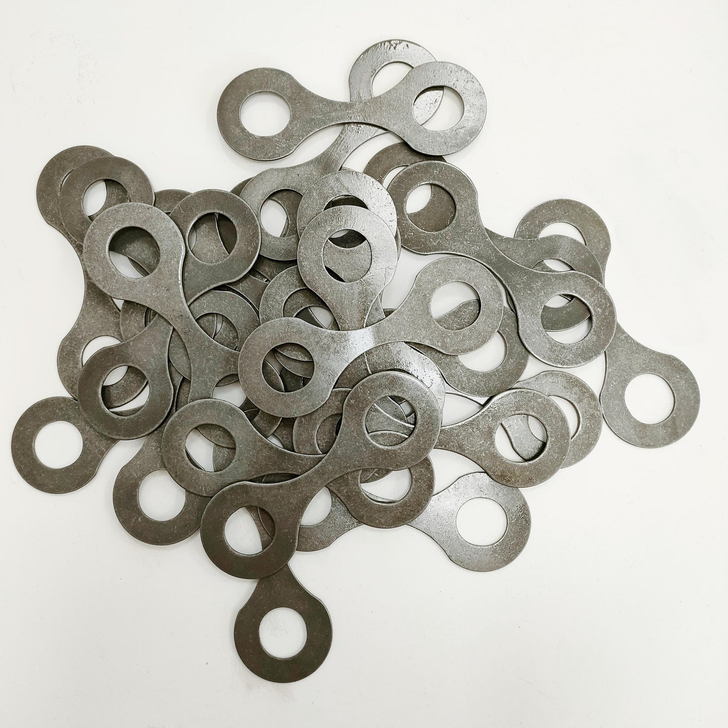 2418387 Caterpillar RETAINER, VALVE SPRING