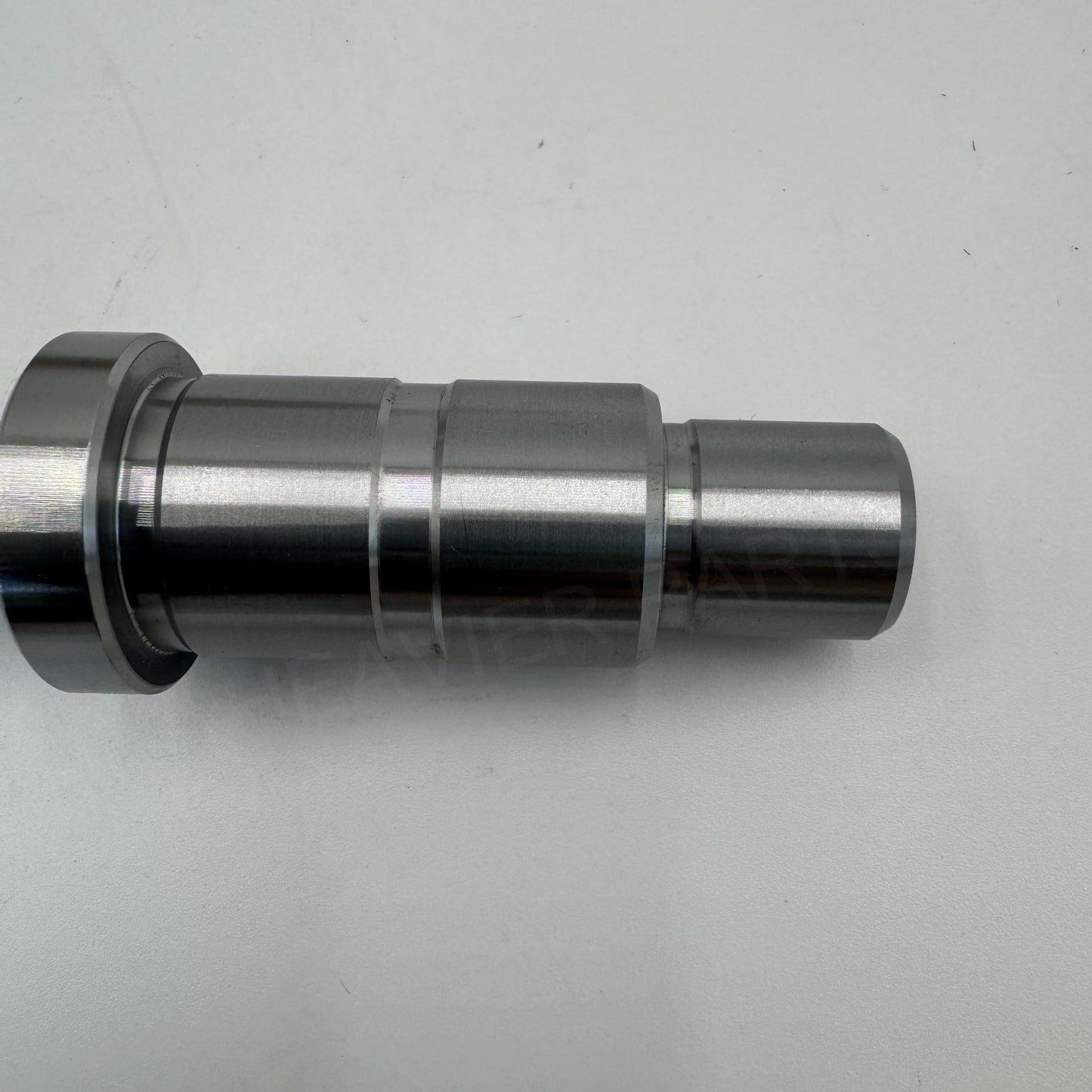 3064389 Cummins SHAFT, WATER PUMP